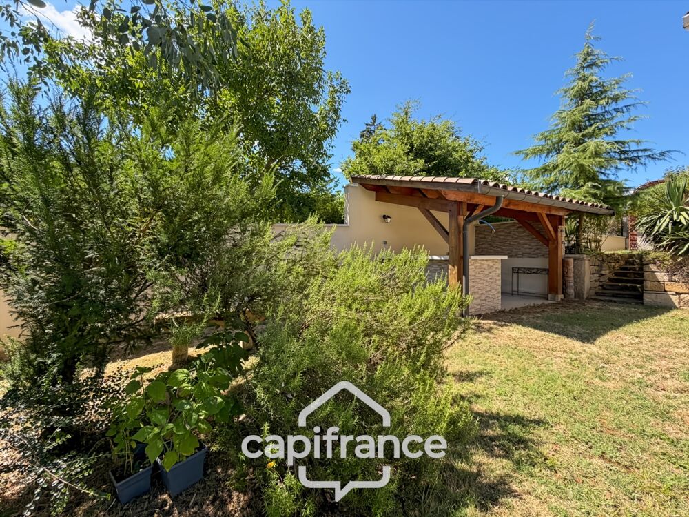 Vente Maison Maison Familiale avec piscine composée de 5 chambres sur ANJOU (38) Anjou