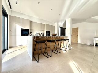  Maison � vendre 5 pi�ces 568 m�