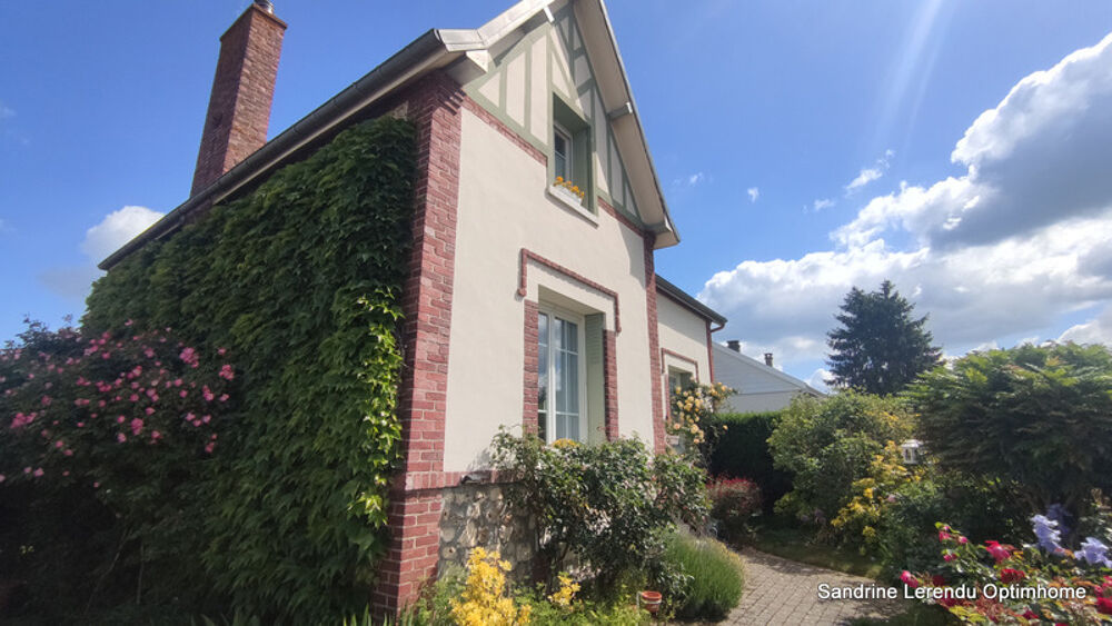 Maison de caractère en pierre avec jardin