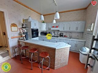  Propriété/château à vendre 12 pièces 282 m²