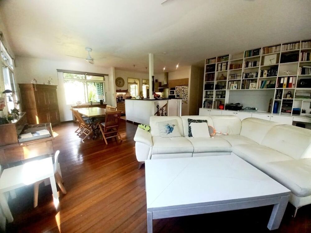 � vendre  Villa Petit-Bourg (97170)