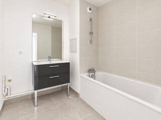  Appartement à louer 3 pièces 66 m²