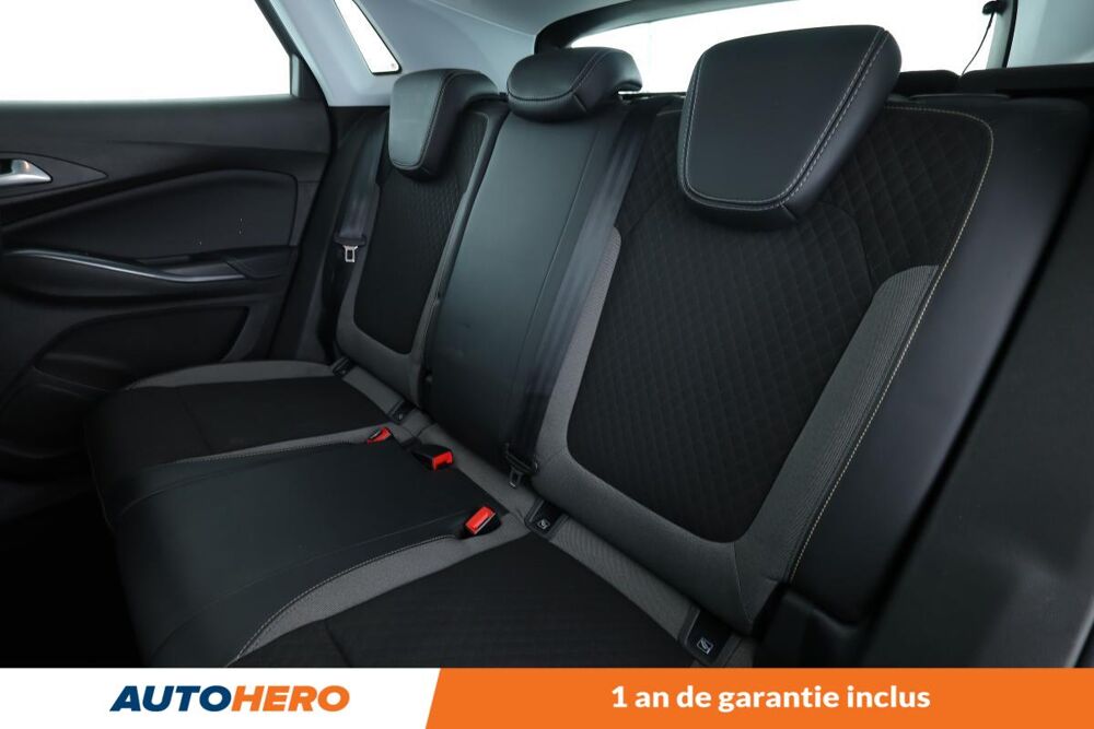 Grandland x 1.2 Turbo Elegance Business 130 ch 2021 occasion 92130 Issy-les-Moulineaux