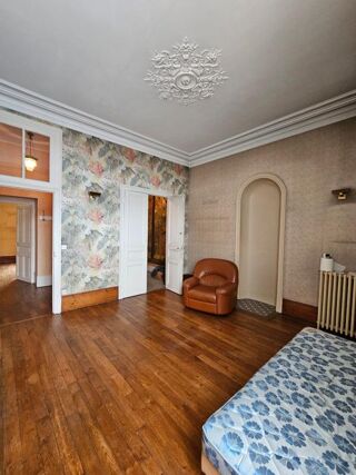  Appartement à louer 2 pièces 64 m²