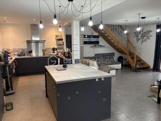  Maison  vendre 6 pices 188 m