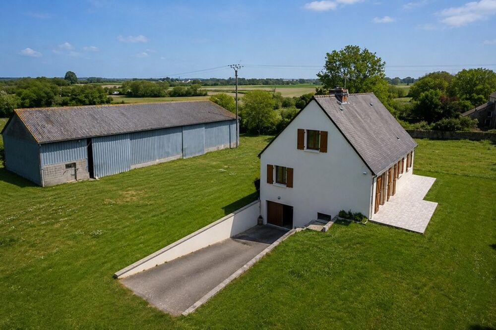 Vente Maison Propriété rare avec bâtiment indépendant de 563 m² sur 7 251 m² de terrain à Regnéville-sur-Mer (50) Regneville sur mer
