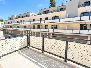  Appartement à louer 3 pièces 74 m²