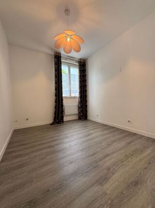  Appartement à louer 3 pièces 62 m²