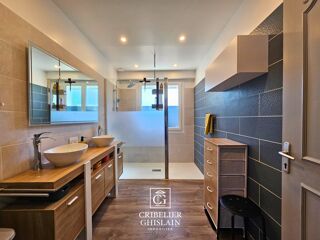  Maison à vendre 10 pièces 243 m²