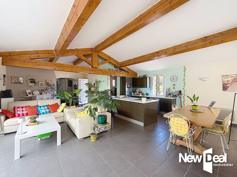 Vente Maison MONTAUROUX_ Charmante maison de 120 m² sur un terrain plat et clos de 3 238 m², secteur recherché, au calme et sans vis-à-vis Montauroux