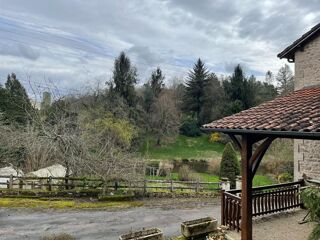 Maison à vendre 15 + pièces 240 m²