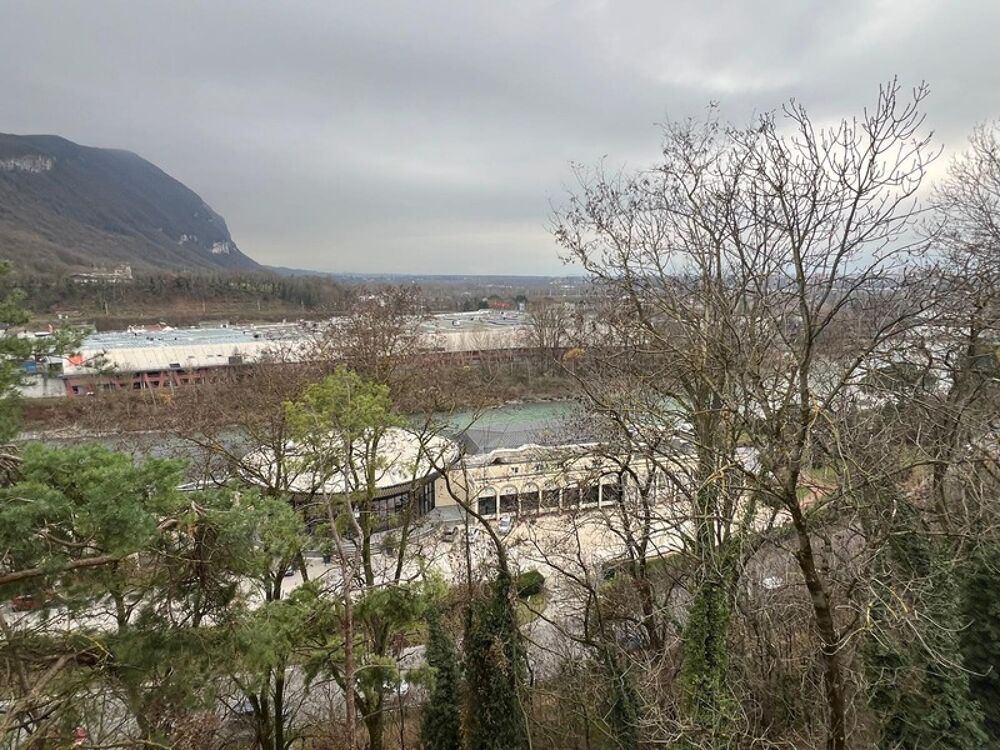 Vente Appartement À vendre – Appartement T4 attique traversant de 106,15 m² avec terrasses et vue dégagée à Annemasse (74) Annemasse