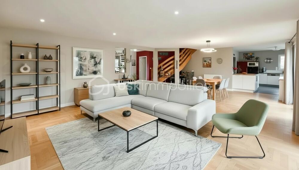 Maison familiale de 223m² au coeur de Bréal Sous Montfort, sur terrain de près de 2000m²