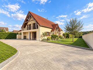 Maison à vendre 7 pièces 232 m²
