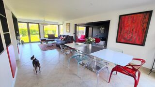  Maison � vendre 9 pi�ces 252 m�