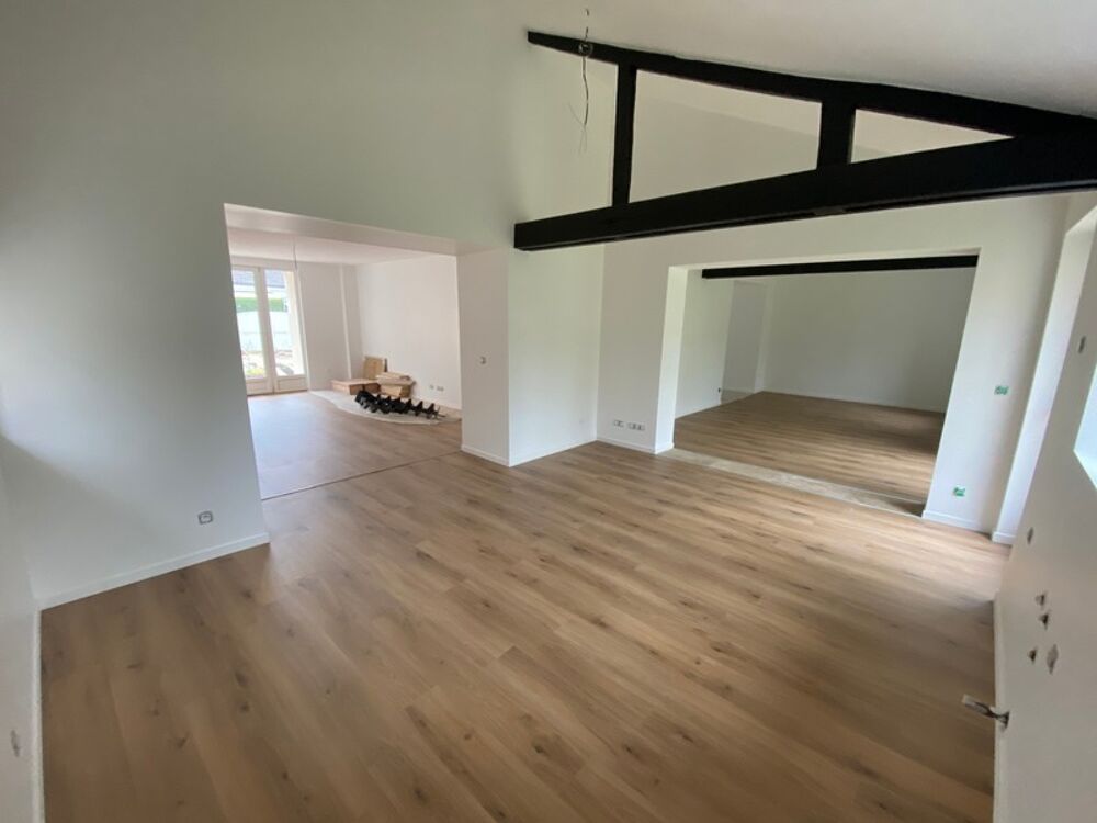 Magnifique maison rénovée à CLAIROIX 8 pièces