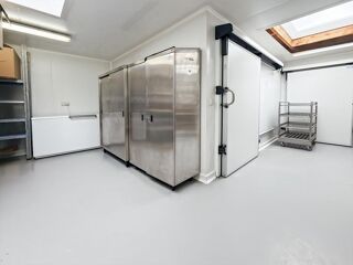  Immeuble à vendre 470 m²