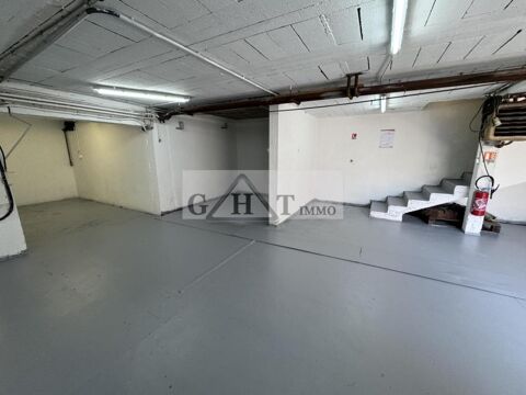   A louer 200m² de stockage 