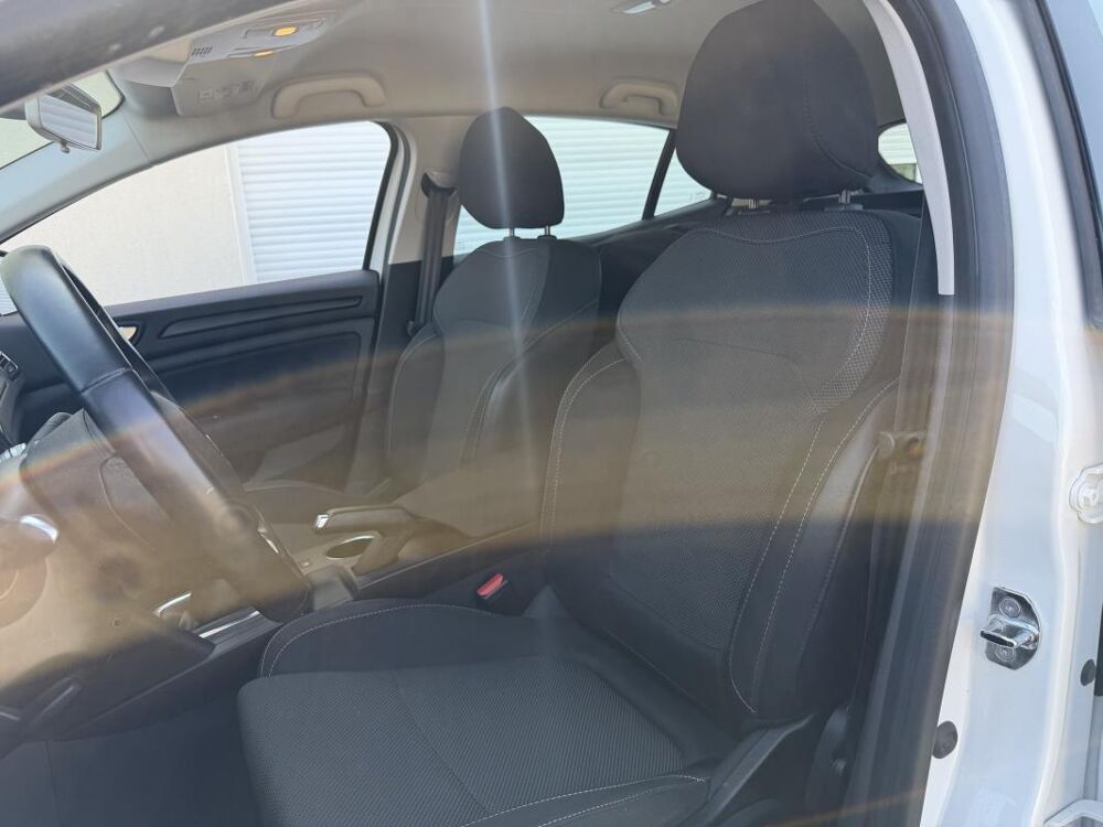M&eacute;gane IV (2) SOCIETE 1.5 BLUE DCI 115 AIR NAV 2021 occasion 35690 Acign&eacute;