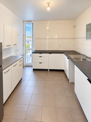  Appartement à louer 3 pièces 56 m²