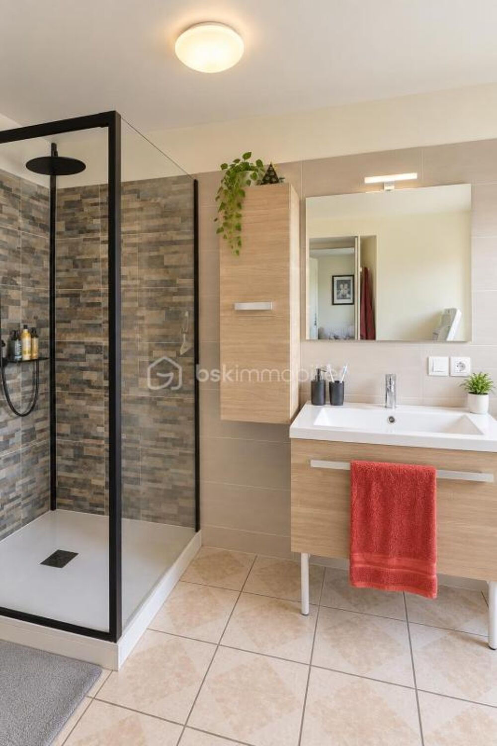 Die centre  Appartement traversant et lumineux de 55 m² avec vue sur la Croix de Justin