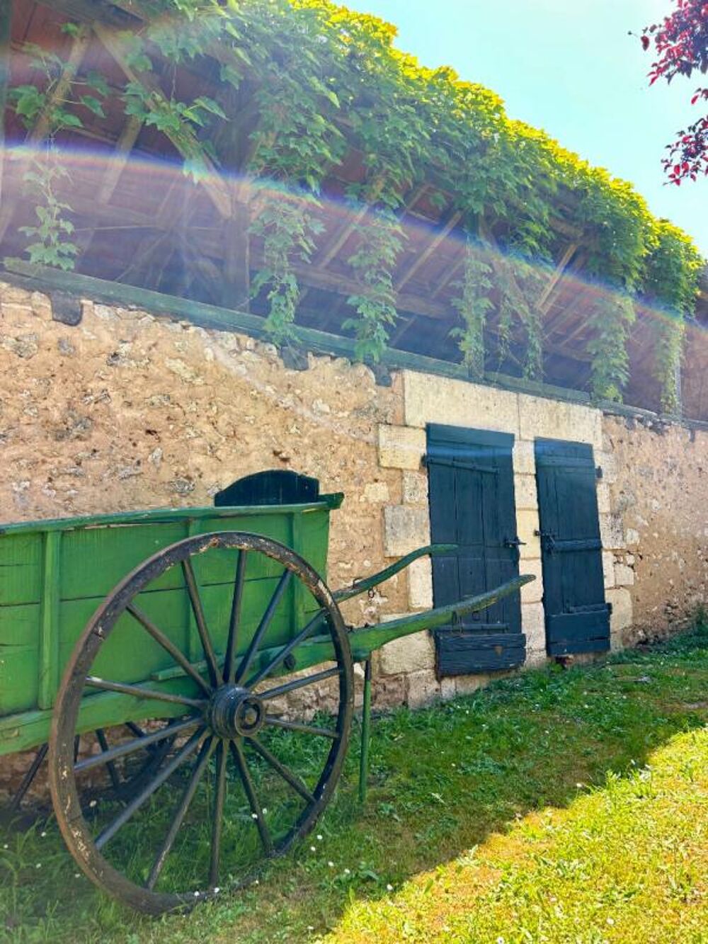 A vendre, corps de ferme aux portes de Périgueux 24000