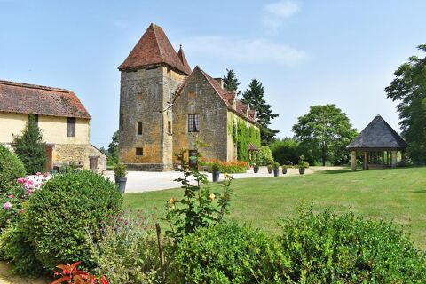  Demeure de prestige Marcillac Saint Quentin 16 pièce(s) 512 m2 Propriété/château - 15 + pièce(s) - 512 m²