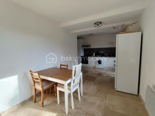  Immeuble à vendre 10 pièces 166 m²