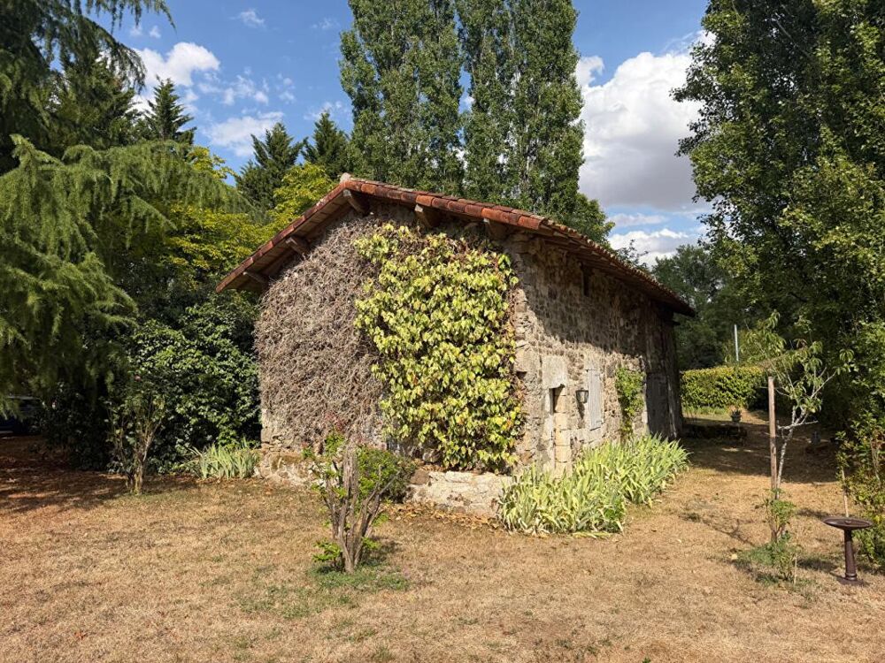 Vente Maison Propriété, sans aucun vis à vis, au  calme  aux Chateliers Les chateliers
