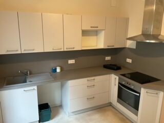  Appartement  louer 4 pices 93 m