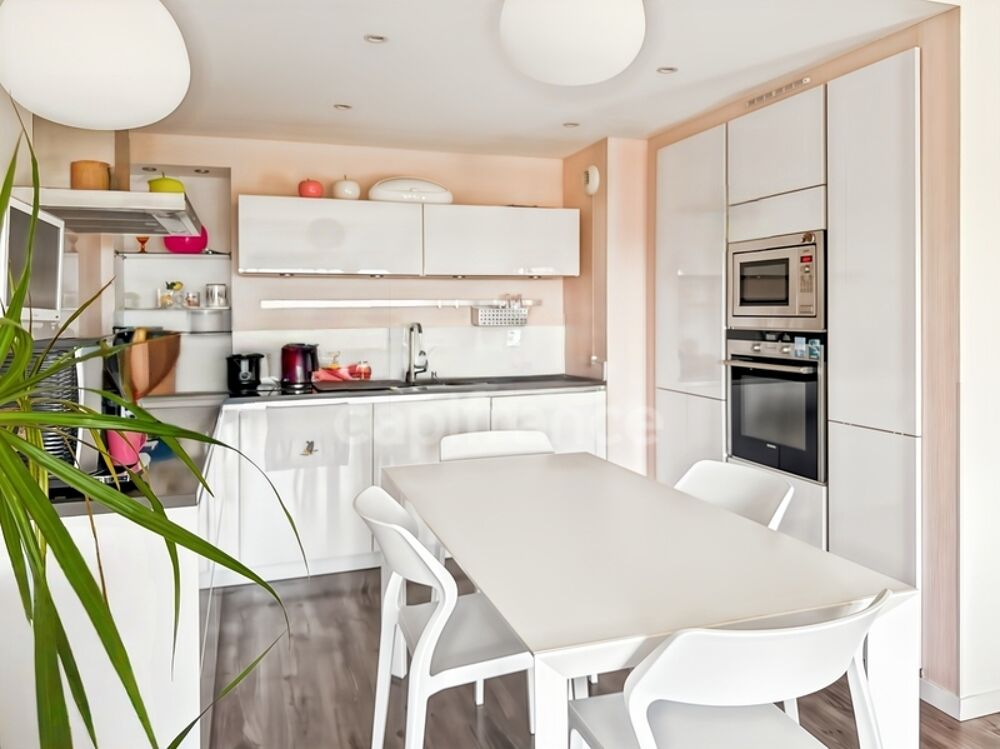 LE RELECQ-KERHUON - Appartement T4 avec vue mer, terrasse/balcon de 20 m², garage et cave !