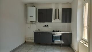  Appartement à louer 4 pièces 73 m²