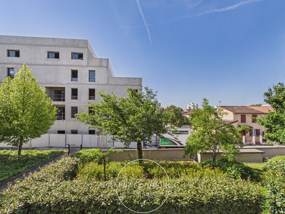 VAULX-EN-VELIN VILLAGE SUD  APPARTEMENT T4 DE 74 m² AVEC TERRASSE ET GARAGE