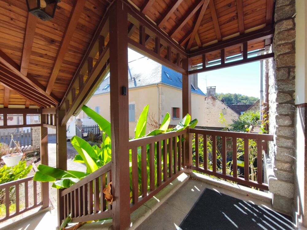 Vente Maison Maison à colombages 8 pièces 170 m² 5 chambres  jardin garage véranda LA CELLE DUNOISE (23) Creuse 3h30 Paris 30 min de la Gare La celle dunoise