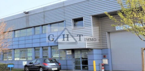 A LOUER 4519 M² ENTREPOT ET BUREAUX A LA COURNEUVE 54227 93120 La courneuve
