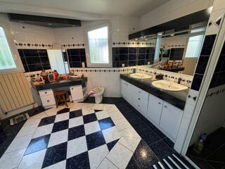  Maison � vendre 6 pi�ces 195 m�