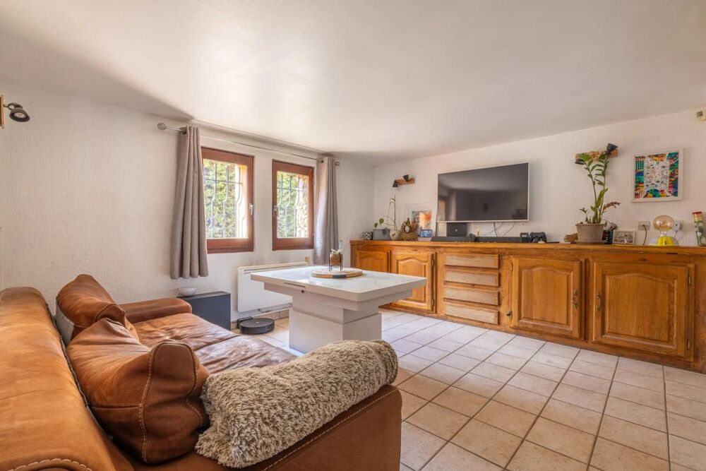Vente Maison Maison de 7 pièces de 135 m² à Sainte-Geneviève-des-Bois Sainte genevieve des bois