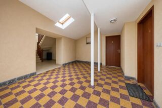  Maison à vendre 15 + pièces 333 m²