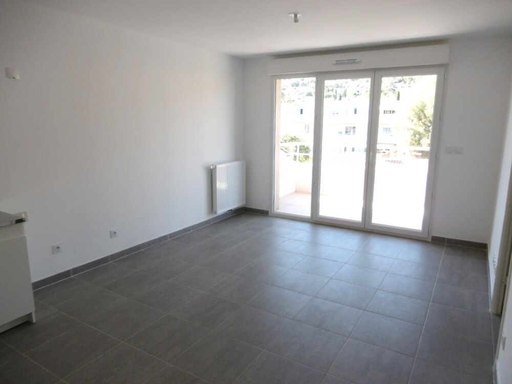 Location Appartement T2 avec terrasse et parking à TOULON Toulon