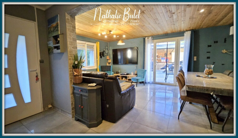 Maison rénovée en 2018  3 habitations distinctes  Grande cour et garages  PUISSERGIUER