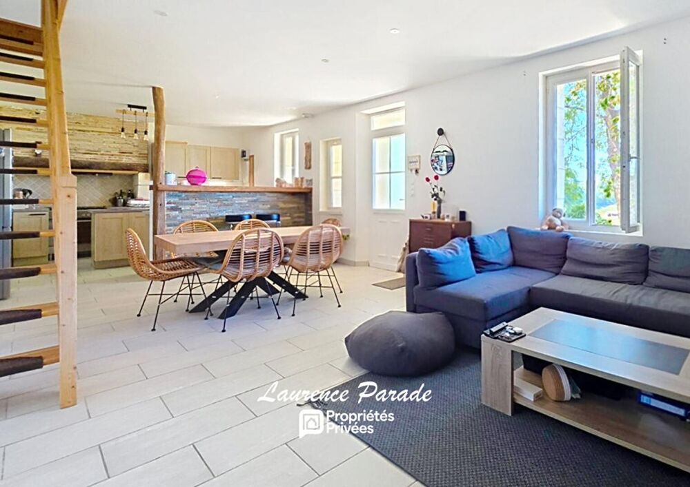 Maison en pierre renovée avec grange