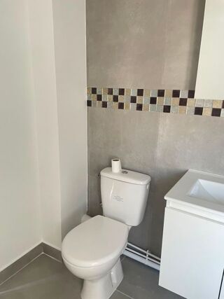  Appartement à louer 3 pièces 54 m²
