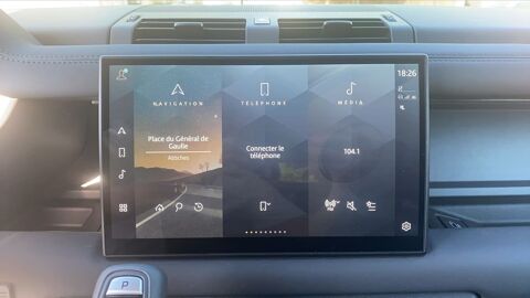 Defender P300e 2.0 Ti 300 PHEV 4WD BVA X-Dynamic Se - Premi&egrave;re main G 2024 occasion 59551 Attiches