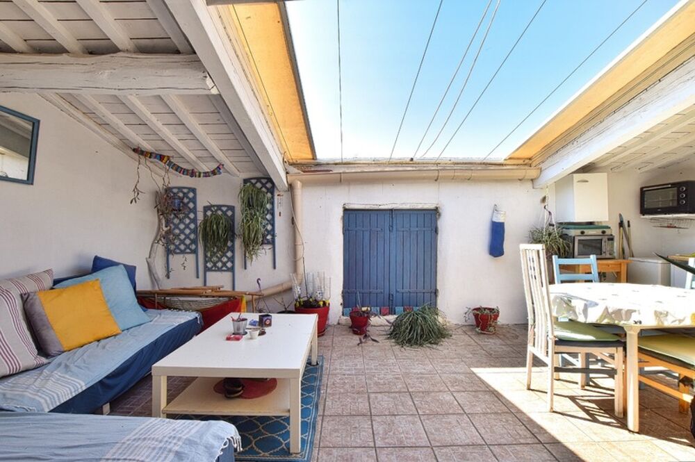 Maison de style languedocien lumineuse avec terrasse au calme