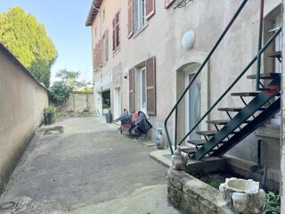  Immeuble à vendre 11 pièces 312 m²