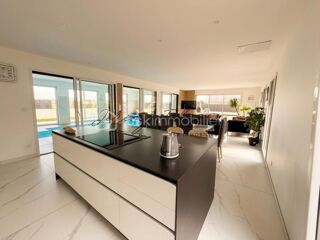  Maison à vendre 7 pièces 266 m²