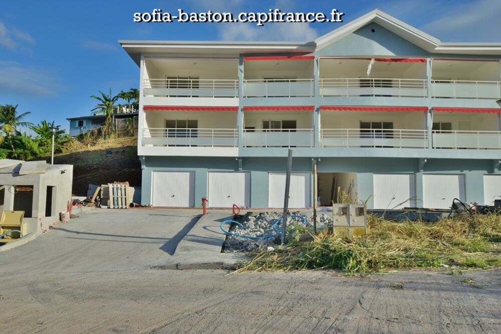 À vendre  T2 39 m² + varangue 19,82 m²  Les Trois-Îlets (972)  Anse à lÂne Plage