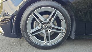 Classe A 200 163 7G-DCT AMG Line - Automatique Toit ouvrant 2018 occasion 37230 Fondettes