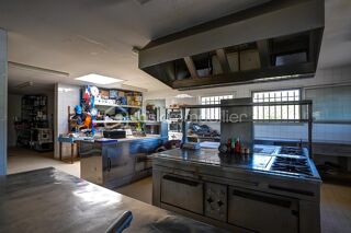  Maison à vendre 10 pièces 600 m²