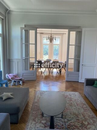  Maison à vendre 9 pièces 246 m²